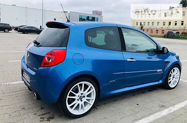 Хетчбек Renault Clio 2010 в 