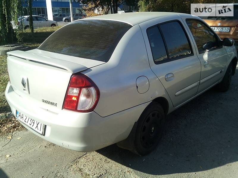 Седан Renault Clio 2007 в Києві