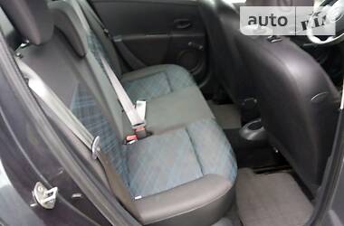 Хэтчбек Renault Clio 2007 в 
