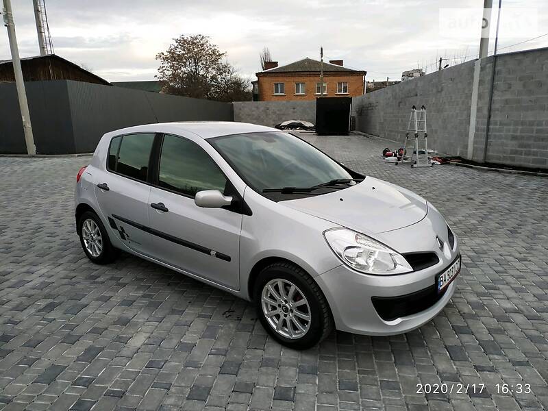 Хетчбек Renault Clio 2007 в Кропивницькому