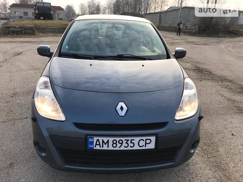 Хетчбек Renault Clio 2011 в Звягелі фото 10 Хетчбек Renault Clio 2011 в Звягелі