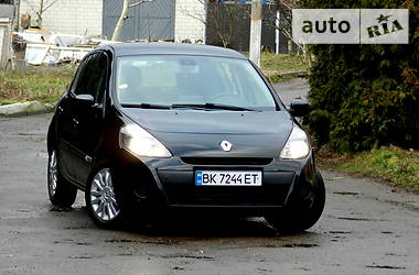 Хетчбек Renault Clio 2012 в 