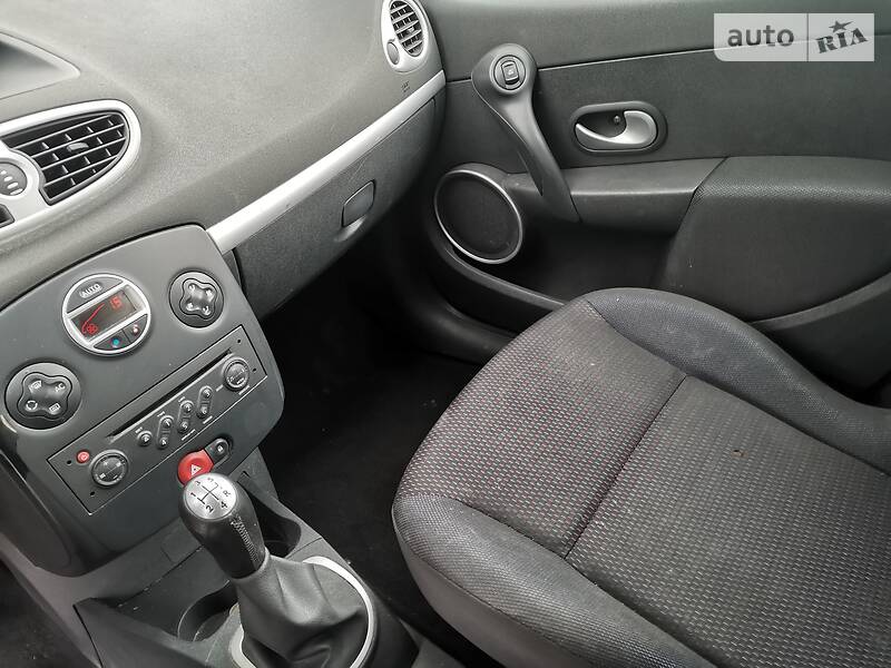 Універсал Renault Clio 2008 в Києві