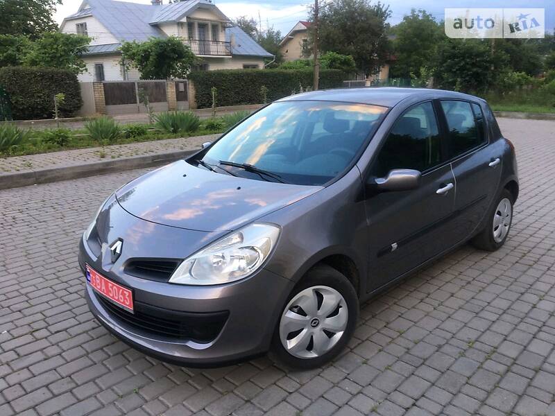 Хетчбек Renault Clio 2009 в Івано-Франківську