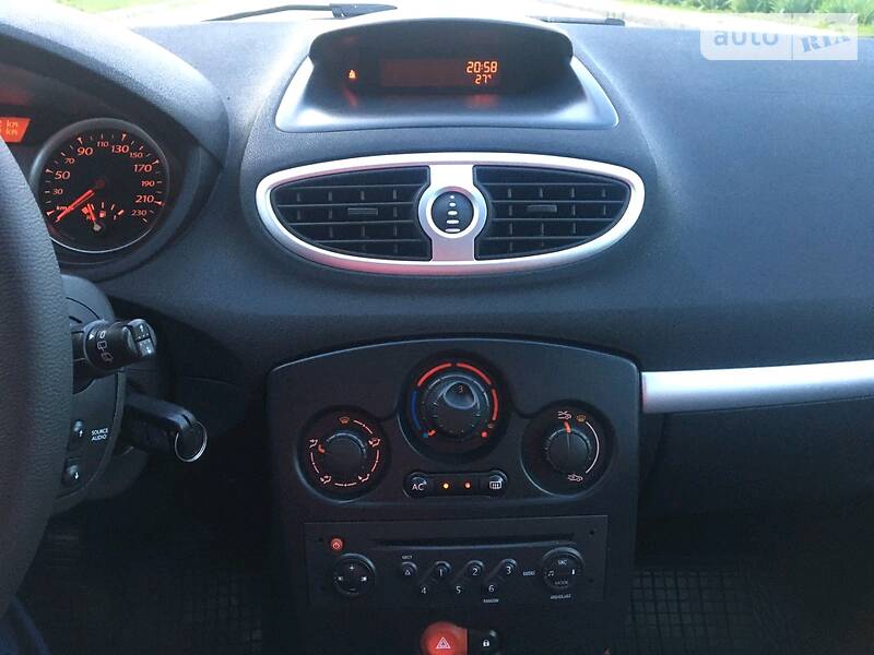 Хетчбек Renault Clio 2009 в Івано-Франківську