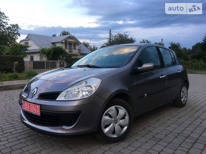Хетчбек Renault Clio 2009 в Івано-Франківську