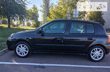 Хэтчбек Renault Clio 2007 в 