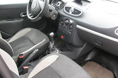 Хетчбек Renault Clio 2011 в Галичі