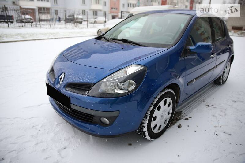 Хэтчбек Renault Clio 2007 в Черкассах