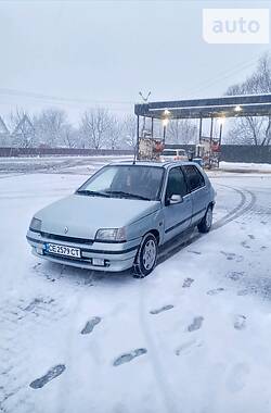 Хэтчбек Renault Clio 1995 в Черновцах