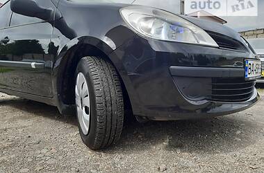 Хэтчбек Renault Clio 2009 в Кропивницком