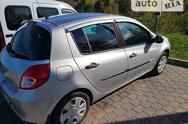 Хетчбек Renault Clio 2011 в Вижниці