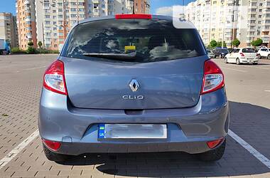 Хэтчбек Renault Clio 2011 в Виннице