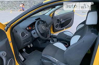 Хэтчбек Renault Clio 2012 в 