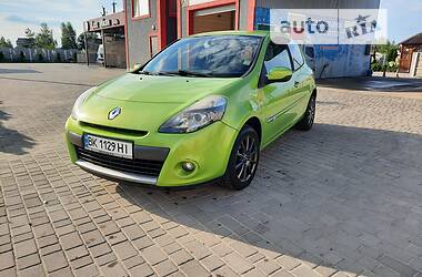 Хэтчбек Renault Clio 2009 в Олевске