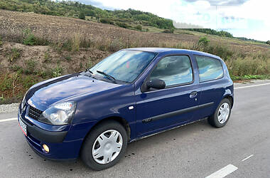 Хэтчбек Renault Clio 2002 в 