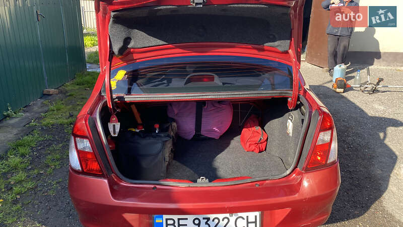 Седан Renault Clio 2007 в Николаеве