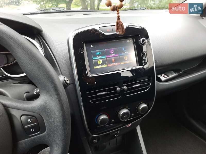 Универсал Renault Clio 2016 в Згуровке