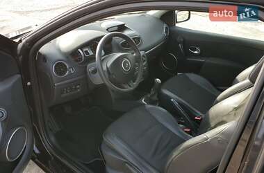 Хэтчбек Renault Clio 2007 в Черновцах