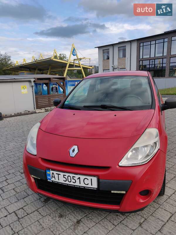 Хэтчбек Renault Clio 2012 в Ивано-Франковске
