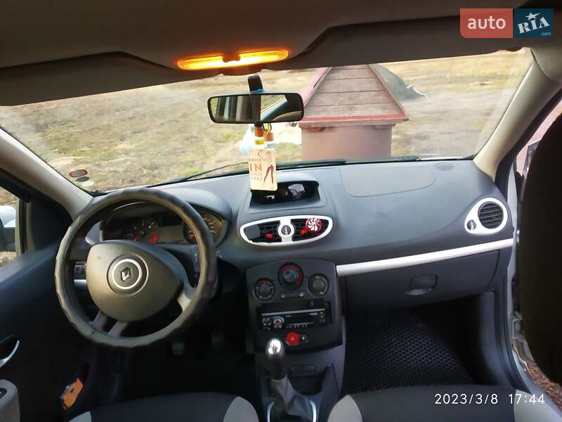 Универсал Renault Clio 2012 в Рокитном