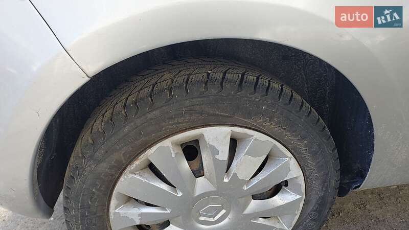 Хетчбек Renault Clio 2011 в Тернополі