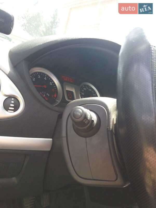 Універсал Renault Clio 2010 в Хмільнику