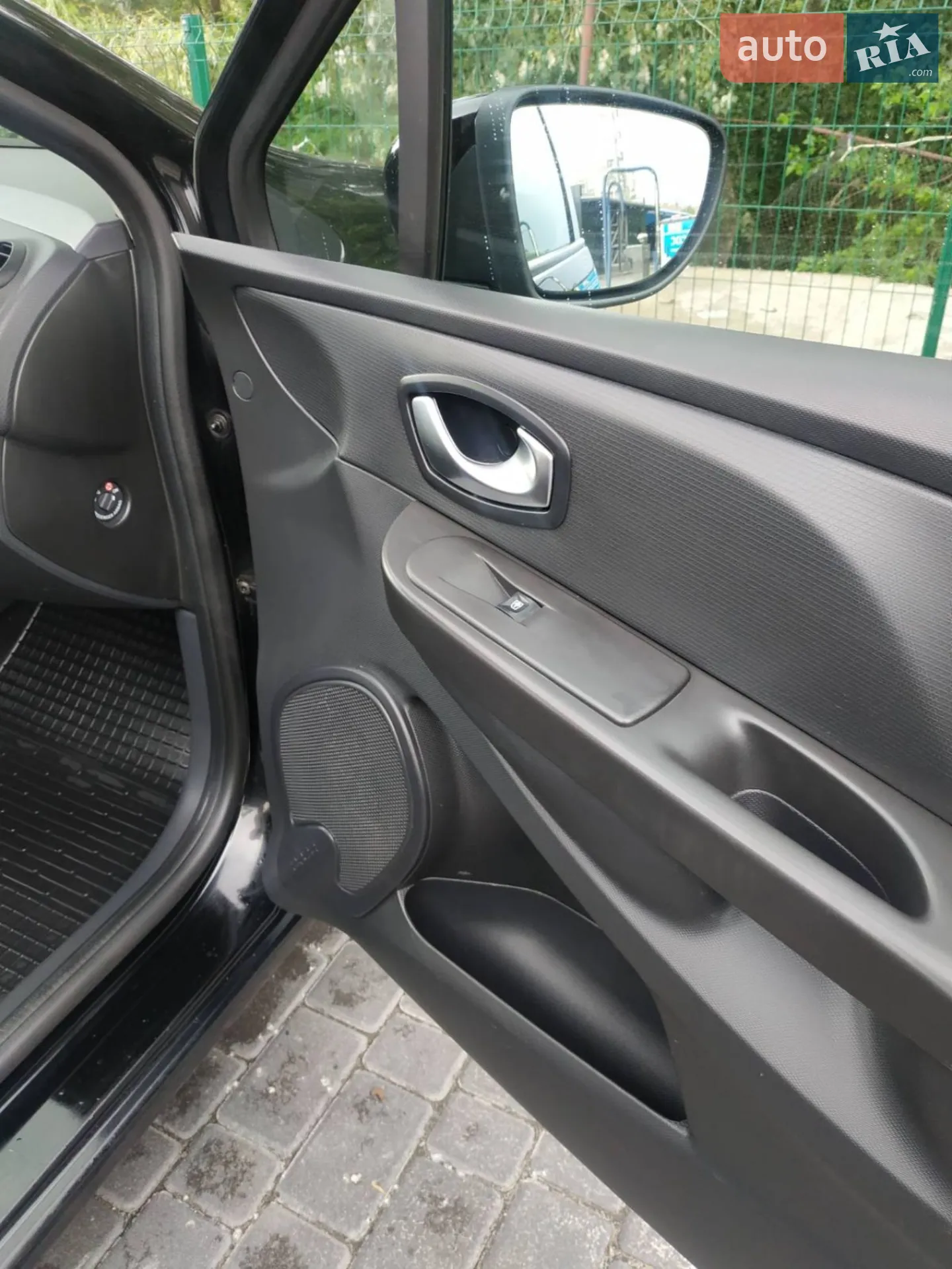2015 Renault Clio - мініатюра 14