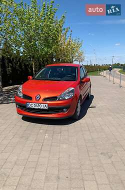 Хэтчбек Renault Clio 2009 в Львове