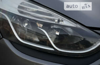 Хетчбек Renault Clio 2013 в 