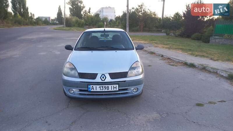 Хетчбек Renault Clio 2003 в Рокитному фото 2 Хетчбек Renault Clio 2003 в Рокитному