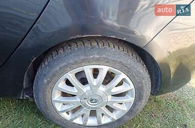 Renault Clio 2009 Renault Clio 2009