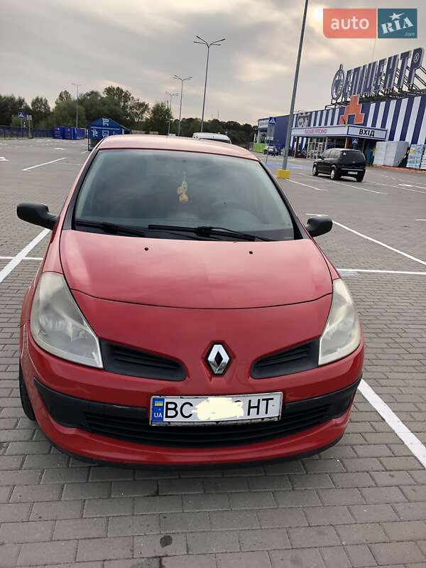 Хэтчбек Renault Clio 2008 в Дрогобыче