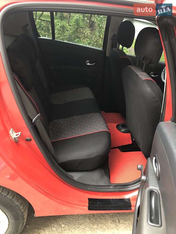 Хэтчбек Renault Clio 2008 в Дрогобыче