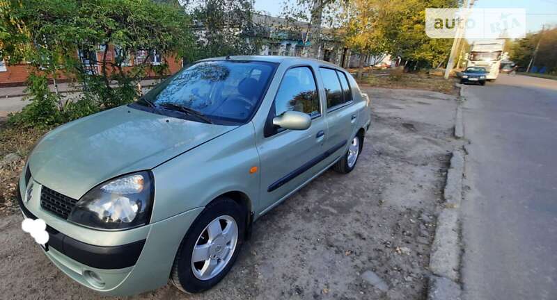 Renault Clio 2003