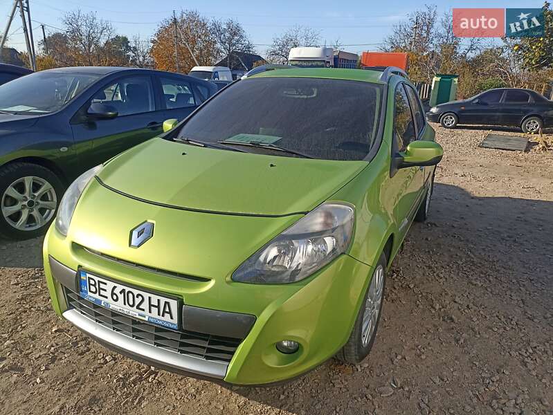 Хэтчбек Renault Clio 2009 в Новой Одессе
