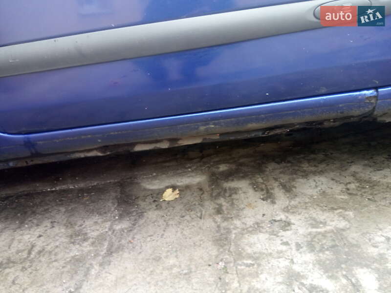Хэтчбек Renault Clio 1999 в Одессе