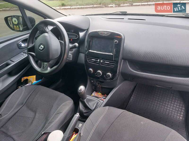 Хэтчбек Renault Clio 2014 в Врадиевке