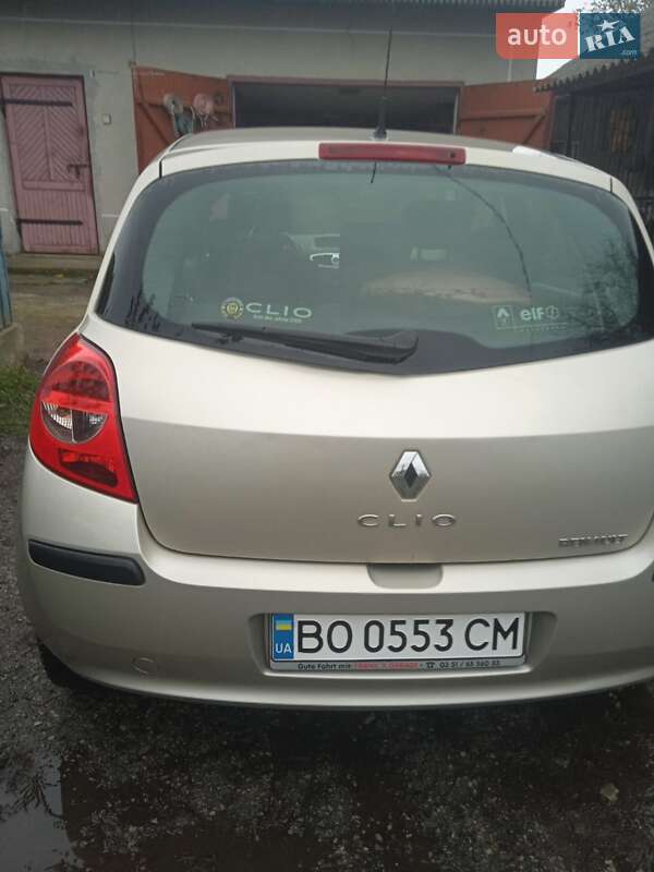 Хэтчбек Renault Clio 2006 в Чорткове