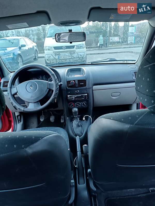 Хетчбек Renault Clio 2002 в Львові
