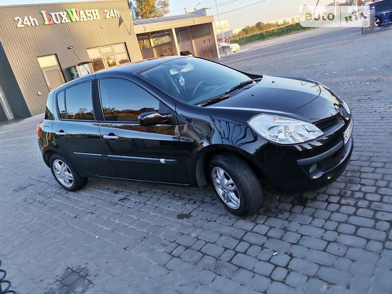 Хэтчбек Renault Clio 2008 в Львове