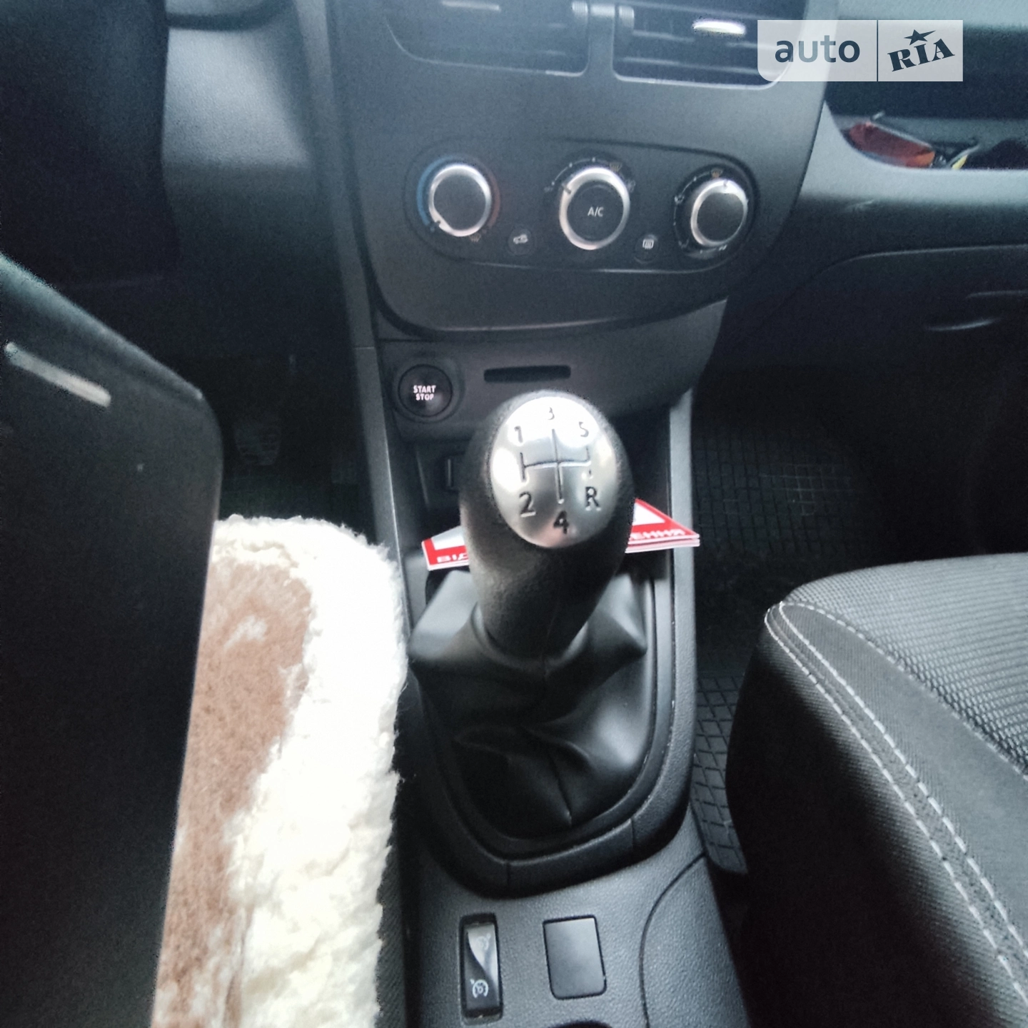 2016 Renault Clio - мініатюра 31