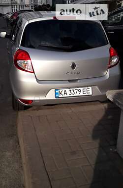 Хэтчбек Renault Clio 2011 в Киеве