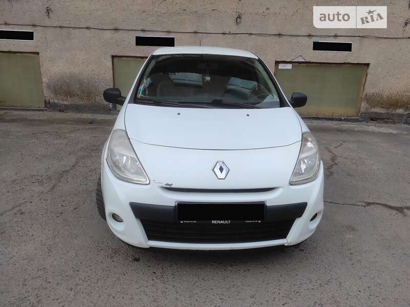 Хэтчбек Renault Clio 2011 в Одессе