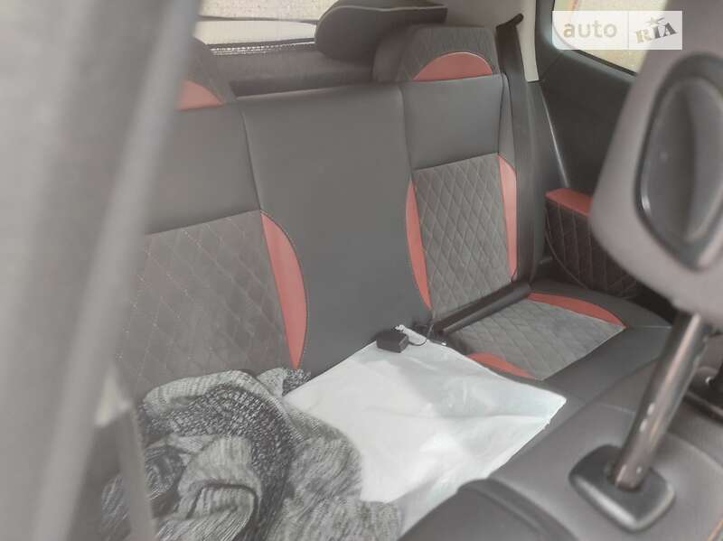 Хэтчбек Renault Clio 2011 в Одессе