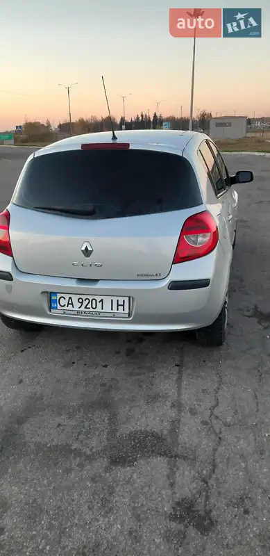 Renault Clio 2006 VIN VF1BRCF0H36322202 фото оголошення 4 з 41