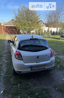 Хэтчбек Renault Clio 2010 в Киеве