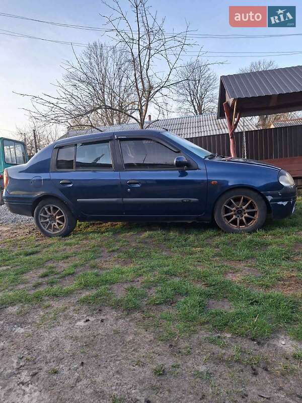 Хэтчбек Renault Clio 2001 в Киеве