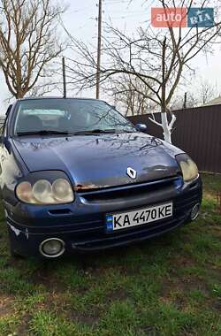 Хэтчбек Renault Clio 2001 в 