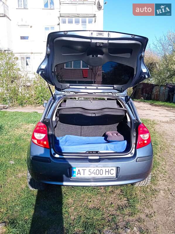Хэтчбек Renault Clio 2007 в Коломые
